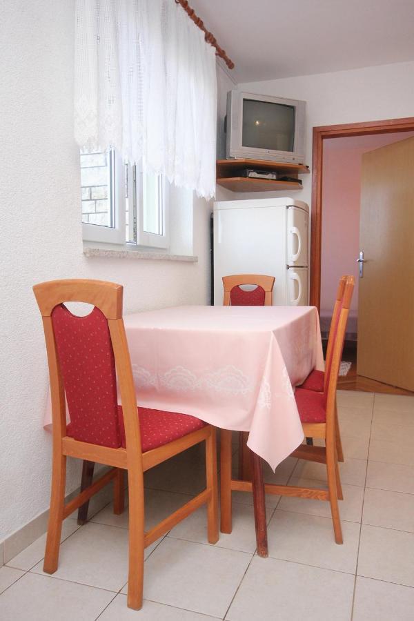 Apartments With A Parking Space Pag - 9388 Pag Town Exterior foto